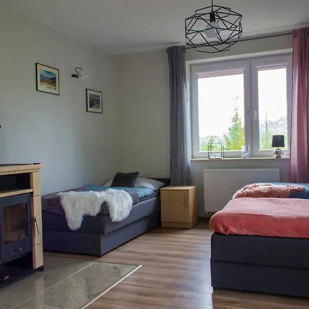 Goscinne 4 Pory Roku Quarto em Acomodações Particulares *